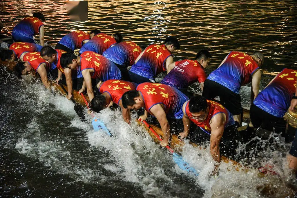 Dragon Boat Training