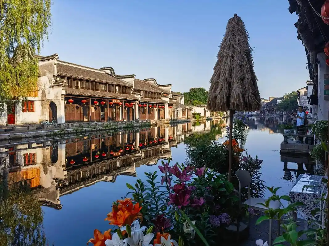Baijianlou, the most distinctive Ming and Qing architectural complex in Nanxun Ancient Town