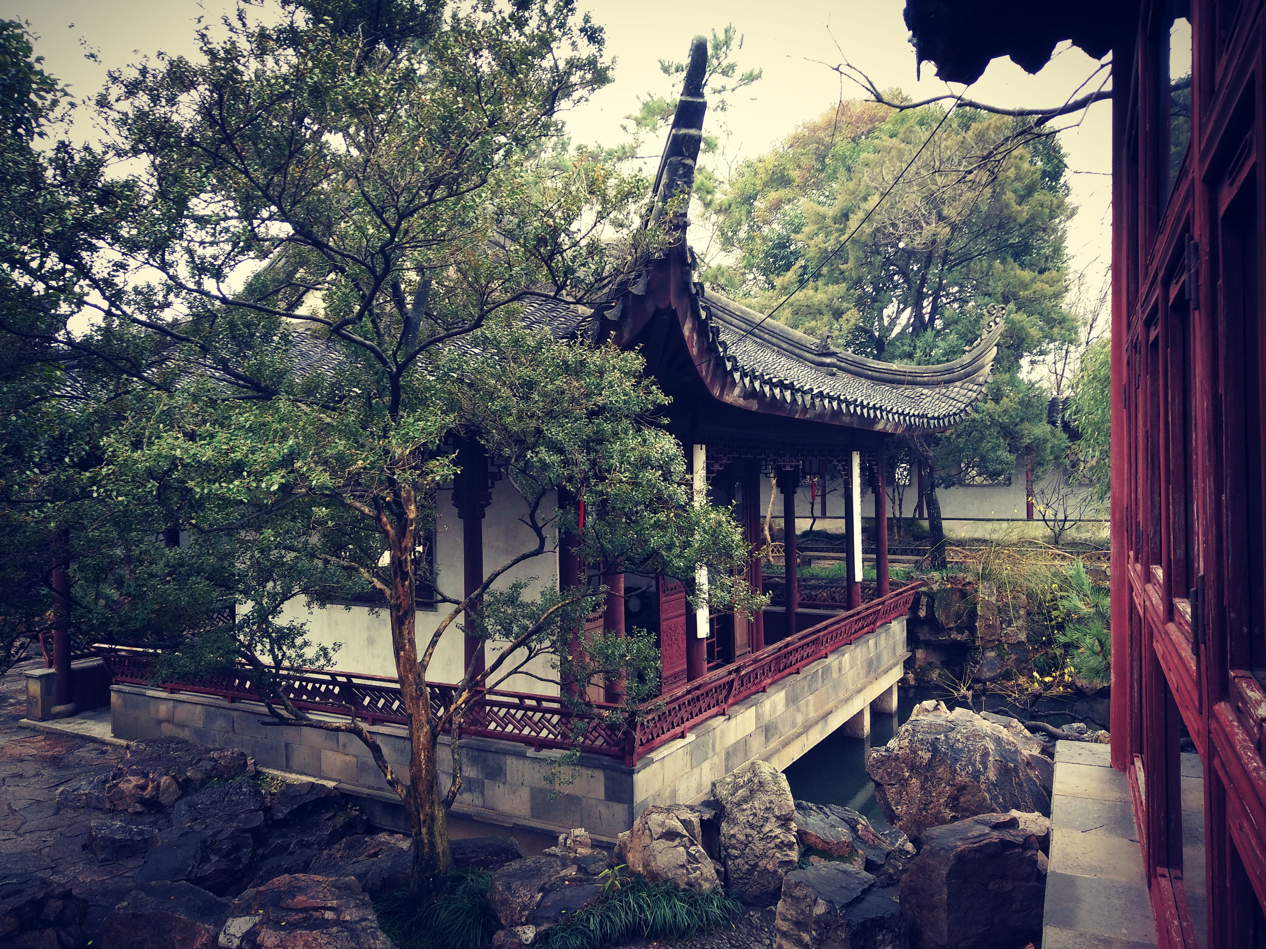 Couple's Garden Retreat