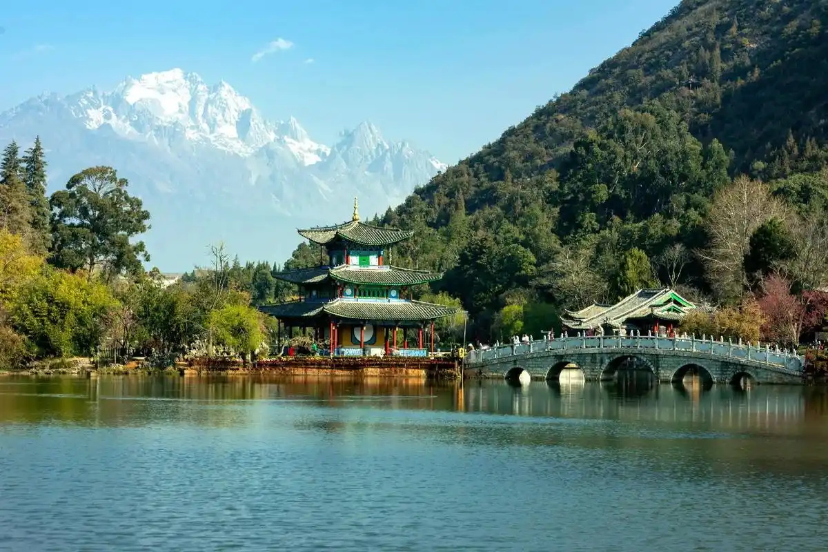 Heilongtan Park